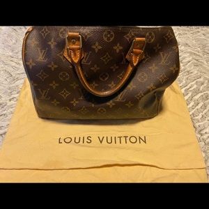 Louis Vuitton Speedy 30